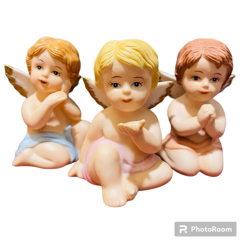Homco Trio of Angels Figurine Set Colorful Delightful Holiday Display 3 inches